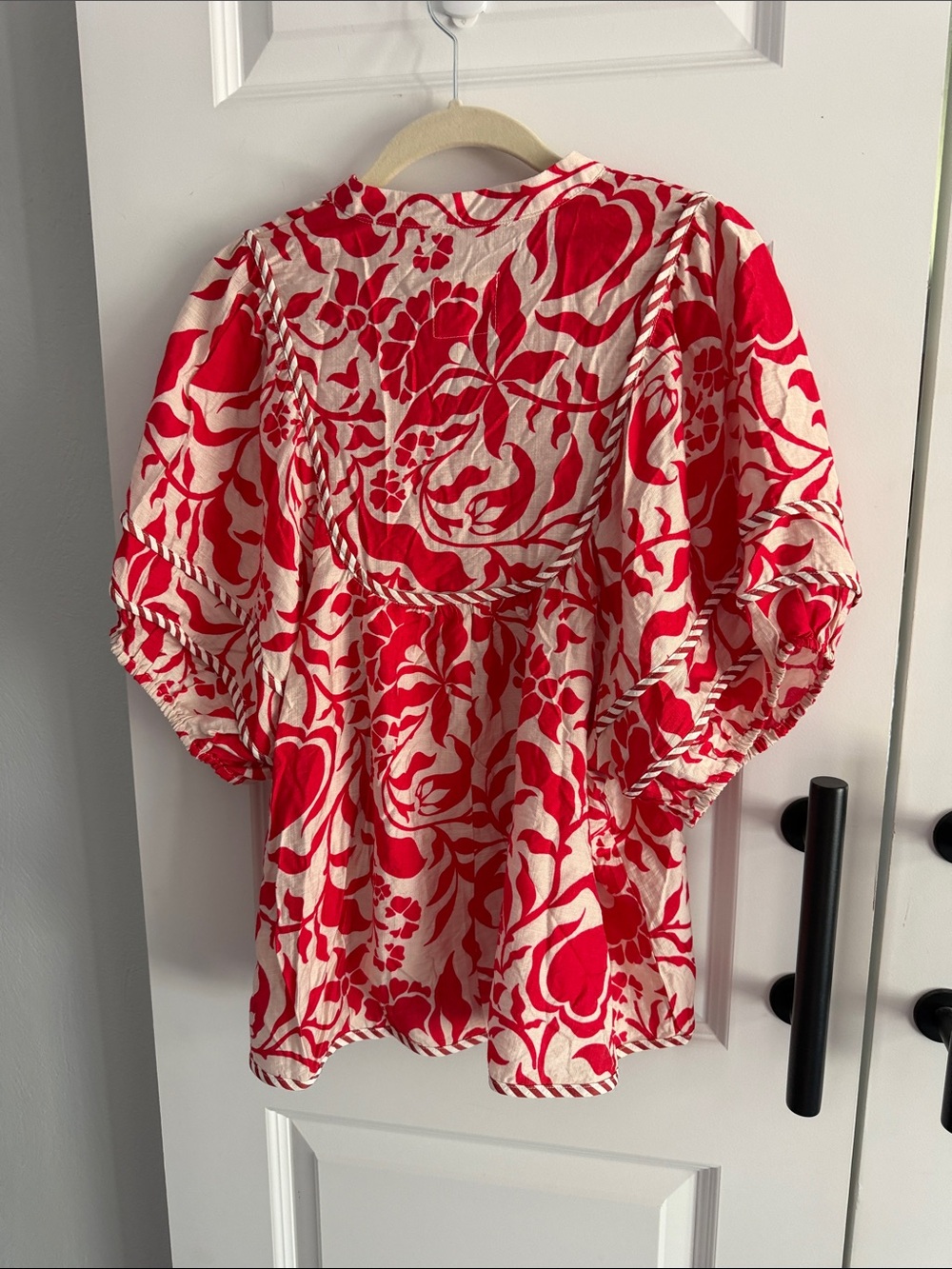 Umgee Red and Cream Floral Peasant Blouse with Braided Tie medium - Picture 4 of 4
